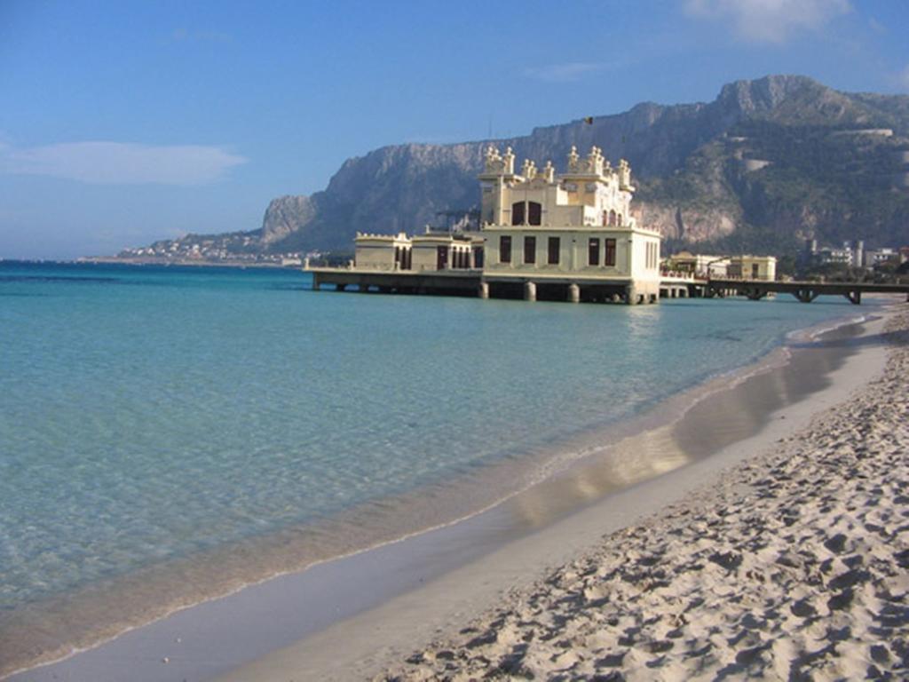 Casa Vacanze Filippa Balestrate Exterior photo